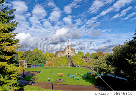 The Norman Keep inside Cardiff Castle - Cardiff The Norman Keep inside Cardiff Castle - Cardiff 96546316