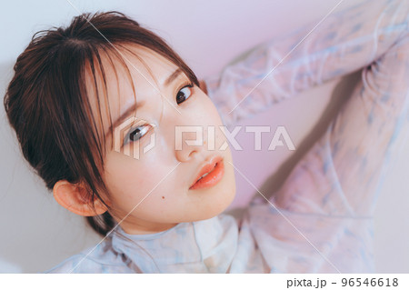若い女性のナチュラルビューティー 若い女性のナチュラルビューティー 96546618