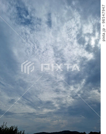 空 雲 山 96547947