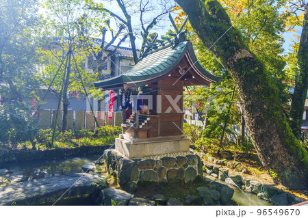 石切劔箭神社（石切神社）水神社 96549670