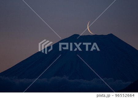 月と富士山 月と富士山 96552664