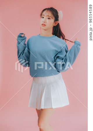 韓国風の若い女性の写真 96554589