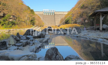 秋の湯原温泉砂湯3 秋の湯原温泉砂湯3 96555114
