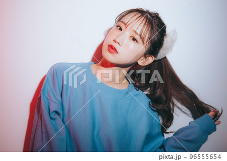 韓国風の若い女性の写真 96555654