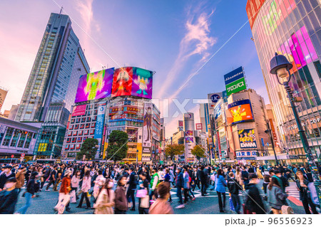 日本の東京都市景観 BQ.1.1…マスク盲信…換気欠如、再び感染爆発は必然…＝11月19日、渋谷 96556923
