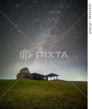 福島県鮫川村　鹿角平天文台の星景写真 96562936