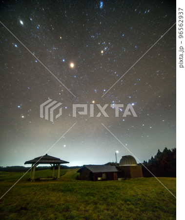 福島県鮫川村　鹿角平天文台の星景写真 96562937