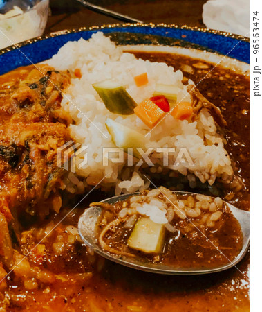 カレー 96563474
