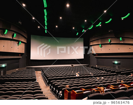 映画館 96563476