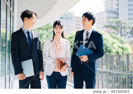 ビジネスチーム 96566065