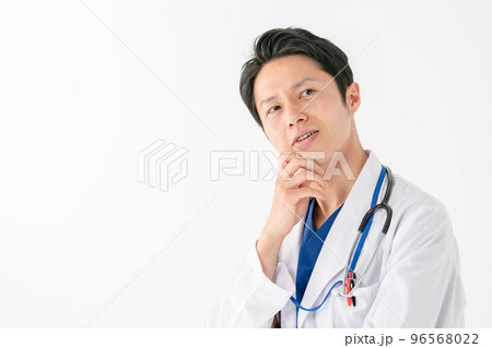 悩む 医者 男性 白バック 悩む 医者 男性 白バック 96568022