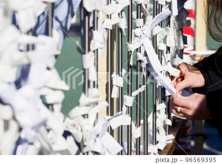 おみくじ結び所・深川不動堂 96569395