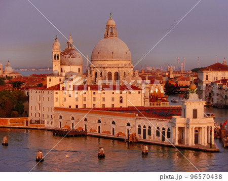 Beautiful view from Grand Canal on colorful facades of old medie 96570438