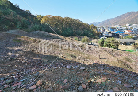 日本六古窯の一つ備前焼の里 伊部の史跡 備前陶器窯跡 伊部南大窯跡14 岡山県備前市 日本六古窯の一つ備前焼の里 伊部の史跡 備前陶器窯跡 伊部南大窯跡14 岡山県備前市 96573189