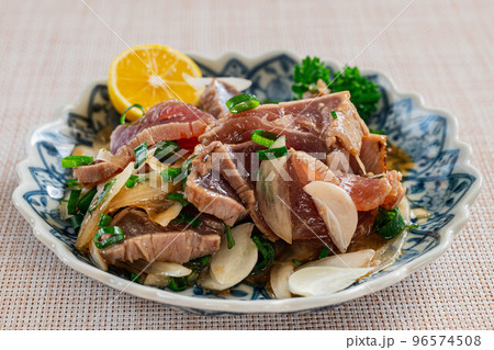 自家製　かつおの和風カルパッチョ 96574508