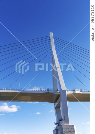 高架橋　自動車道 96575110