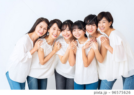 女性 ビューティー 多世代 美容 若い ミドル シニア スキンケア 女性 ビューティー 多世代 美容 若い ミドル シニア スキンケア 96575626