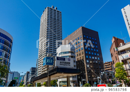 【東京の都市風景】水天宮前周辺の都市風景 96583798