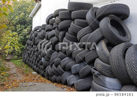 Used Road Tires Storage Used Road Tires Storage 96584161