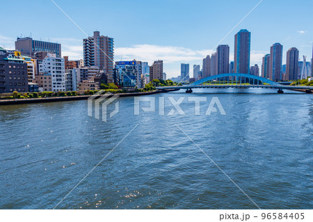 【東京の都市風景】隅田川大橋からの眺望 【東京の都市風景】隅田川大橋からの眺望 96584405
