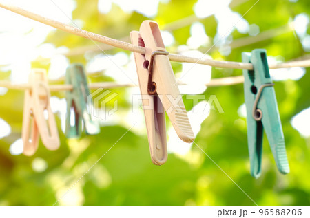 old clothespins 96588206