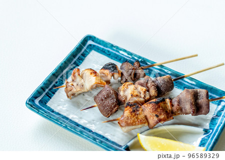 豚のガツ串 炭火焼き 豚のガツ串 炭火焼き 96589329