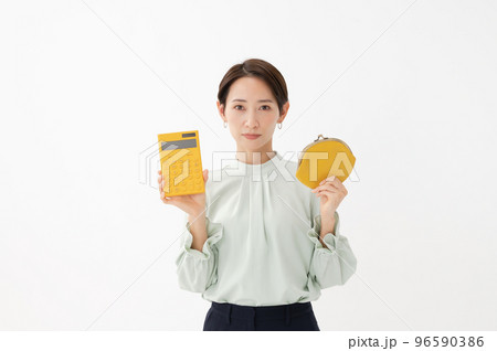 財布 電卓 女性 白バック 財布 電卓 女性 白バック 96590386