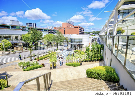 名古屋市千種区　夏の星が丘テラスの風景 96593191