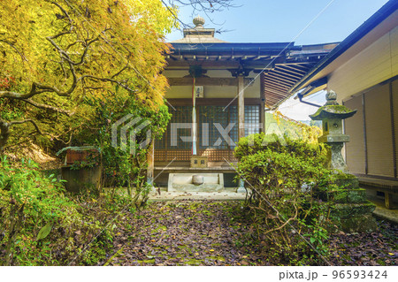流谷八幡神社 薬師寺（大阪府河内長野市天見） 96593424
