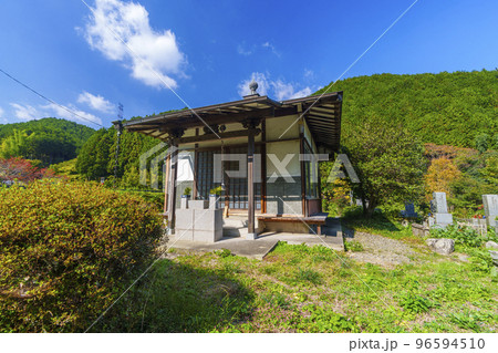 流谷観音堂（河内長野市流谷地区　蝋梅の里） 96594510