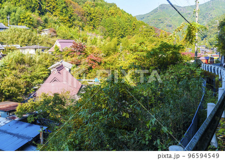大阪府河内長野市天見の里山風景 96594549