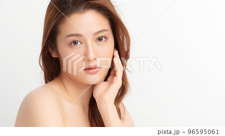 Beautiful young asian woman with clean fresh skin on white background, Face care, Facial treatment, Cosmetology, beauty and spa, Asian women portrait. 96595061