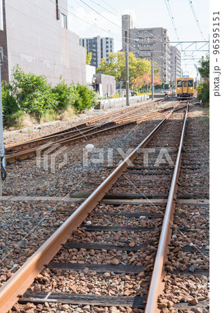 宇部新川駅近くの踏切 宇部新川駅近くの踏切 96595151