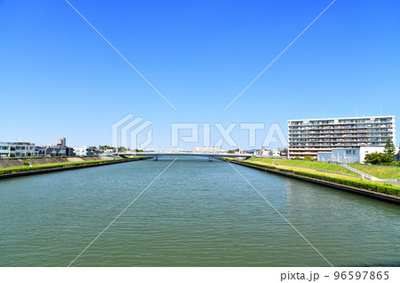 明和橋／新中川より上流方向を望む(東京都江戸川区)【2022.10】 96597865