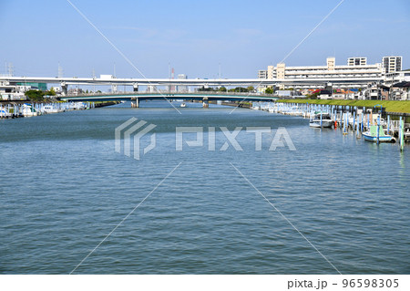 春江橋／新中川より上流／南椿橋方向を望む(東京都江戸川区)【2022.10】 96598305