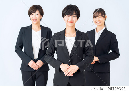 女性　ビジネス　ビジネスウーマン　就職活動　新入社員　管理職 96599302