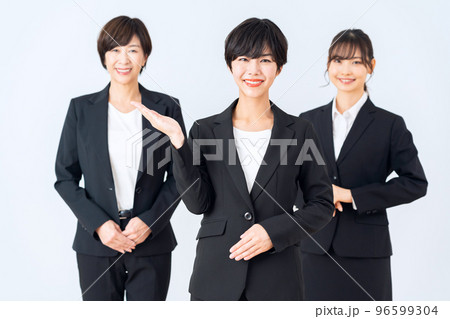 女性　ビジネス　ビジネスウーマン　就職活動　新入社員　管理職 96599304