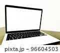 真っ白なパソコン画面 96604503
