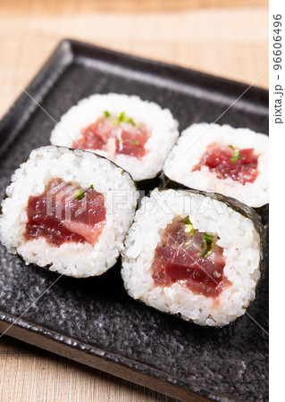 美味しい鮪太巻鮨 96606496