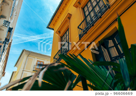 スペインの建物 96606669