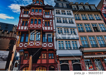 フランクフルト　レーマー広場 96609597