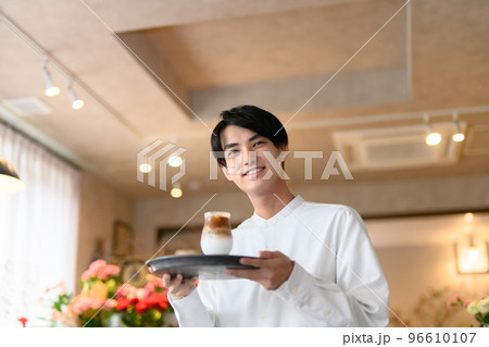 カフェ店員 カフェ店員 96610107