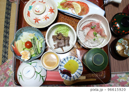増富温泉ホテル部屋食の夕食膳 増富温泉ホテル部屋食の夕食膳 96615920