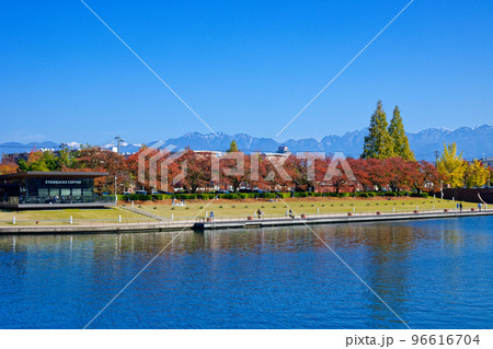 富岩運河環水公園　立山連峰 96616704