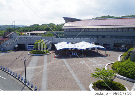 海洋館アクアスの建物の景色 96617316