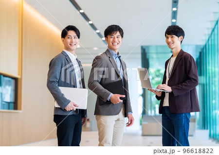 エンジニア ビジネス オフィス 会議 オフィスカジュアル 撮影協力「LINK FOREST」 エンジニア ビジネス オフィス 会議 オフィスカジュアル 撮影協力「LINK FOREST」 96618822