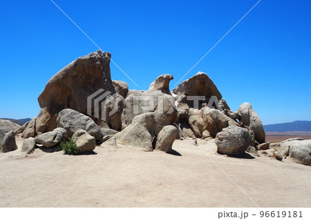 カリフォルニアの観光地イーグル・ロック 96619181