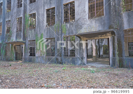 【大久野島の発電場跡 (軍事施設 遺跡)】 広島県竹原市忠海町 96619995