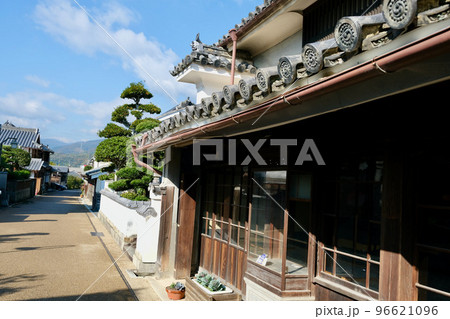 【徳島】脇町・うだつの町並み 96621096
