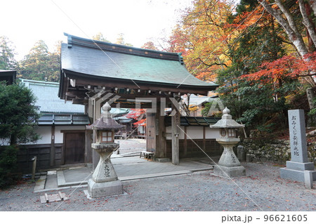 秋の比叡山 元三大師堂 秋の比叡山 元三大師堂 96621605